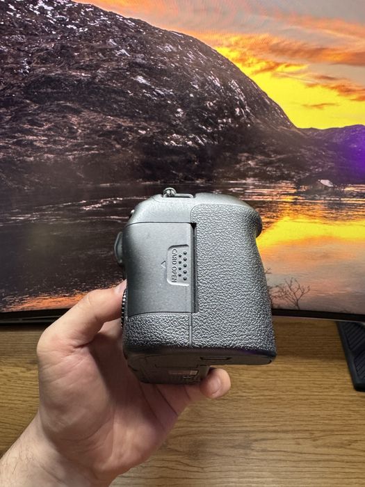 Canon R6 Mark II + Перехідник