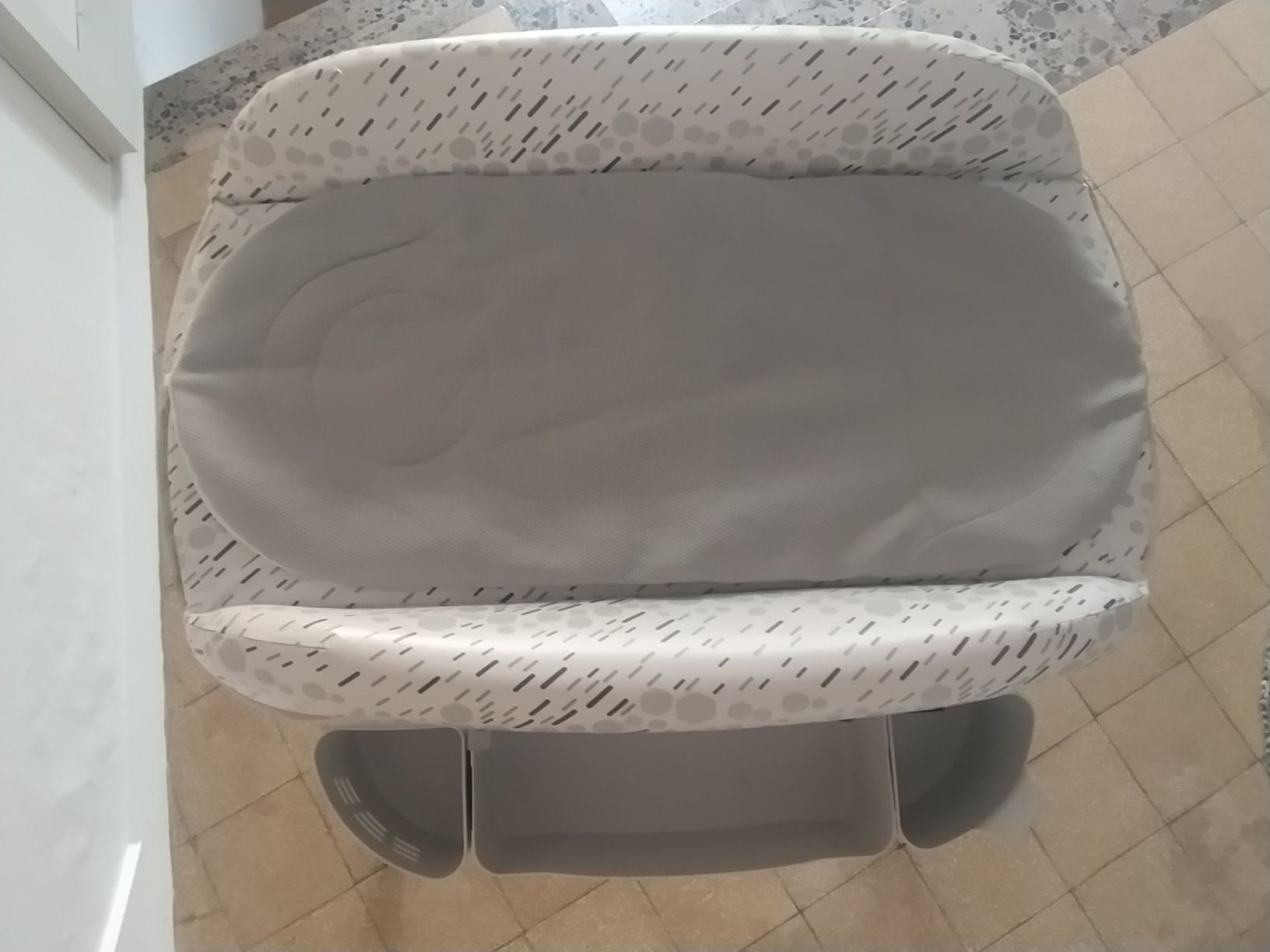 Banheira com muda fraldas CHICCO