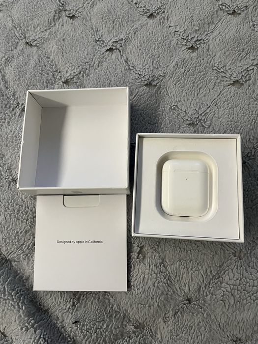 Apple Airpods 2 MRXJ2/ With Wireless Charging Case