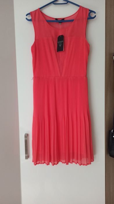 Sukienka Guess okazja Nowa