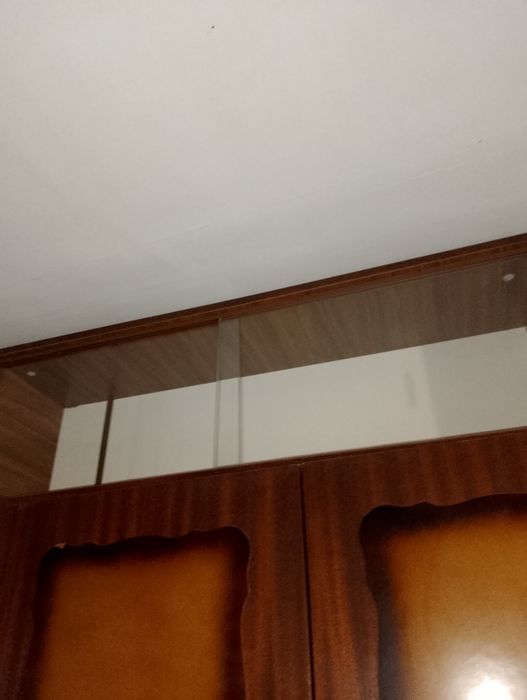 Продам книжные полки б.у.