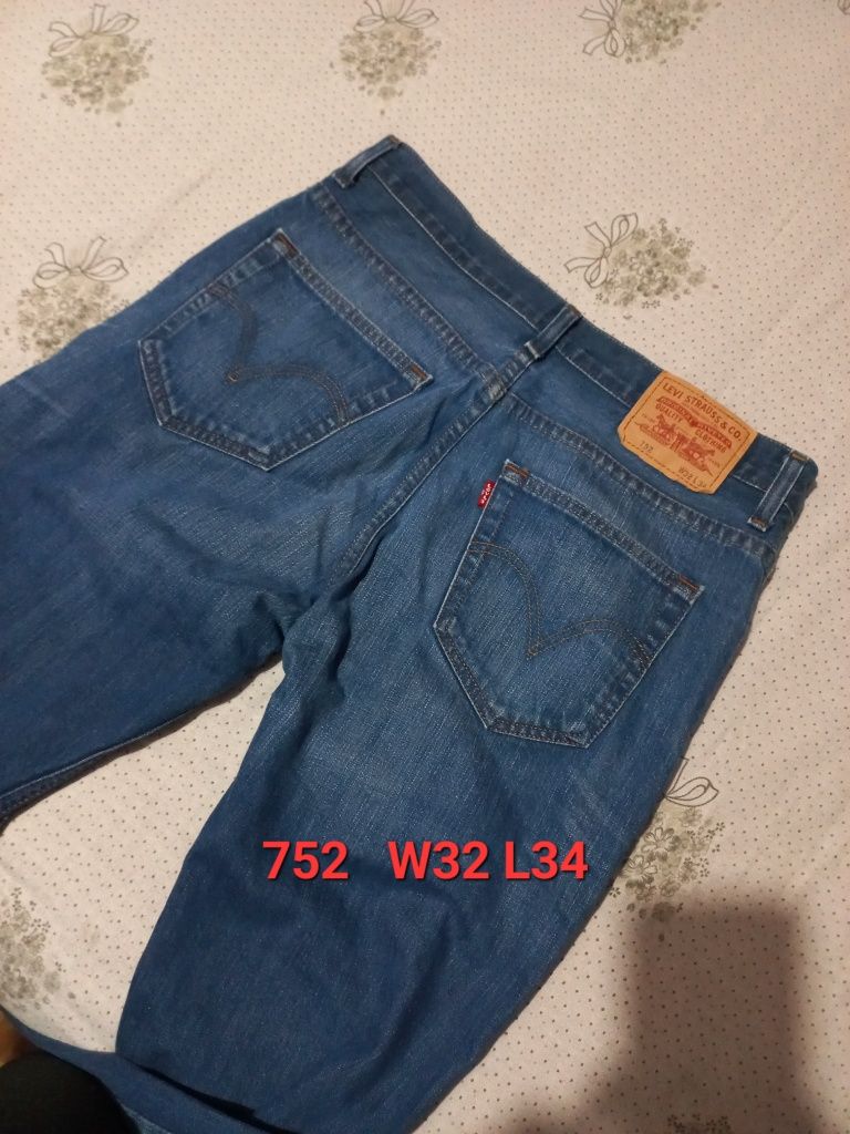 Calças Levis 752 (W32 L34)