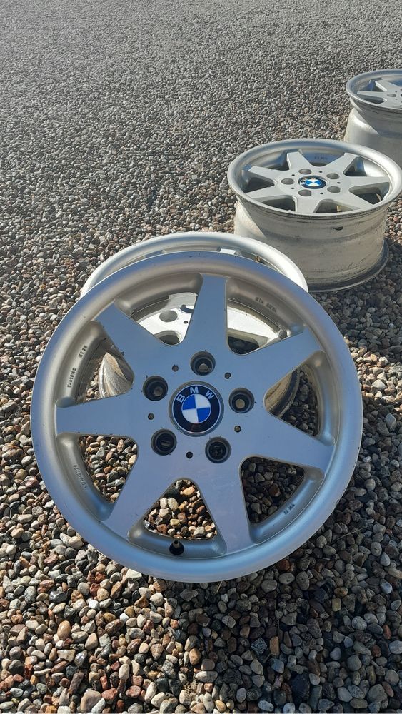 Felgi 15” z rantem
