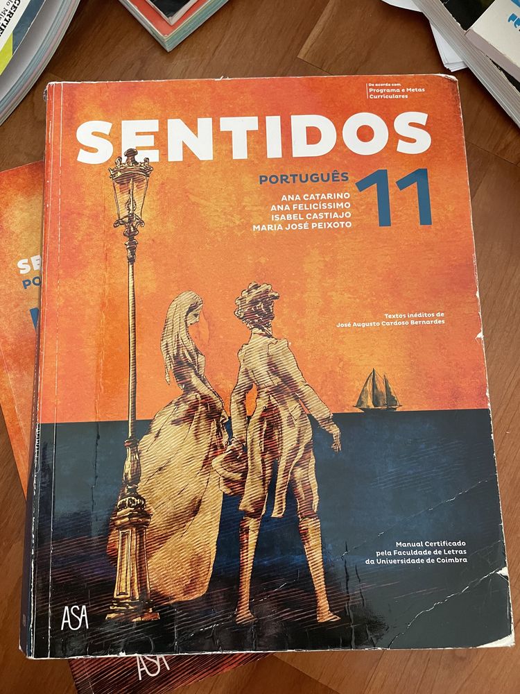 Sentidos - manual escolar + caderno de atividades Português 11° ano