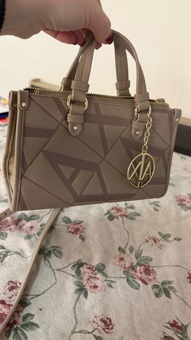 Сумочка Armani.!