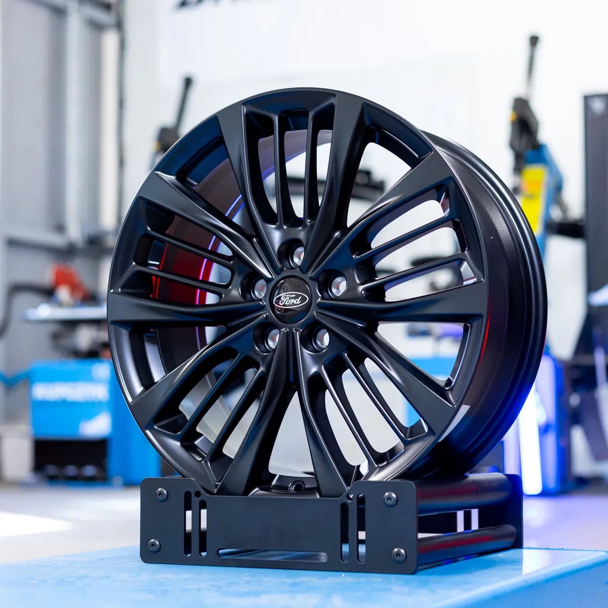 NOWE ORYGINALNE Felgi Ford 18" - Kuga Edge Escape Focus Galaxy Mondeo