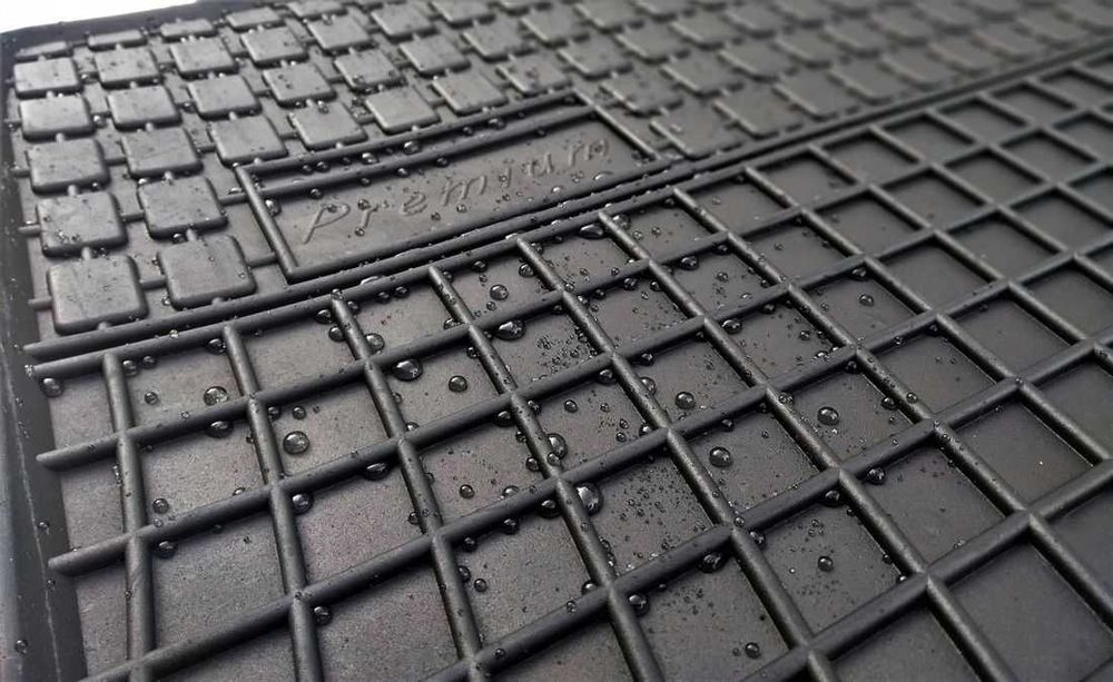 Dywaniki guowe samochodowe do Suzuki Swif IV V