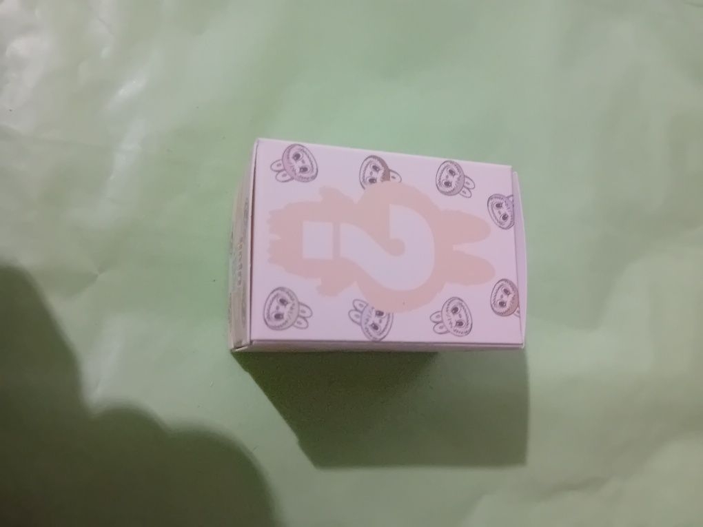 Mini Labubu.     .
