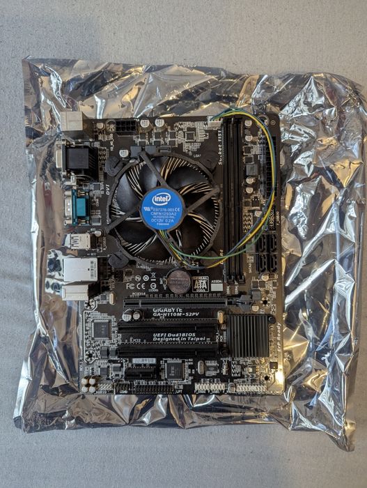 Płyta główna Gigabyte H110M-S2PV z procesorem intel i7 6700