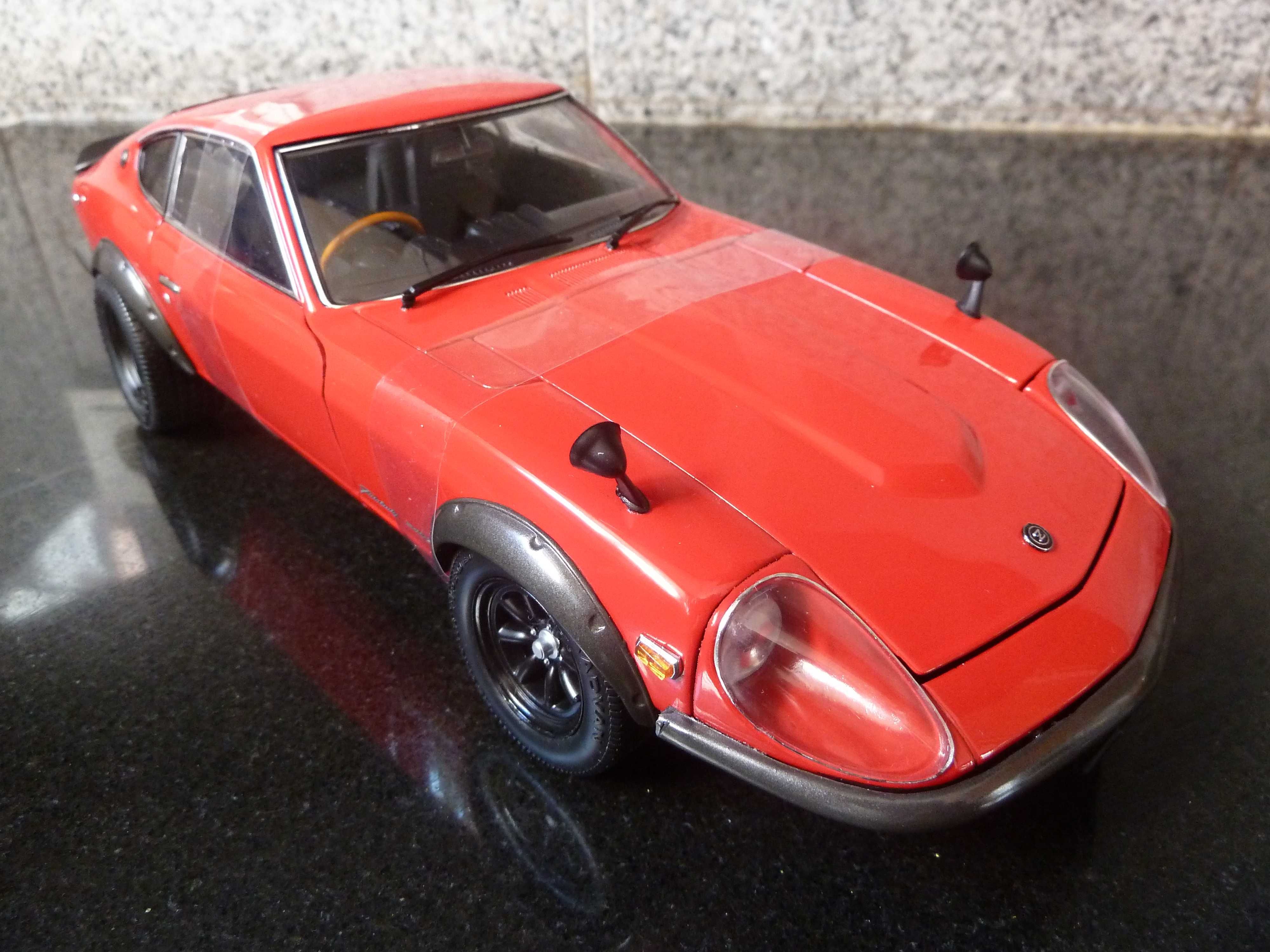 1:18 Kyosho, Nissan Fairlady 240 ZG 1971, AutoArt Minichamps