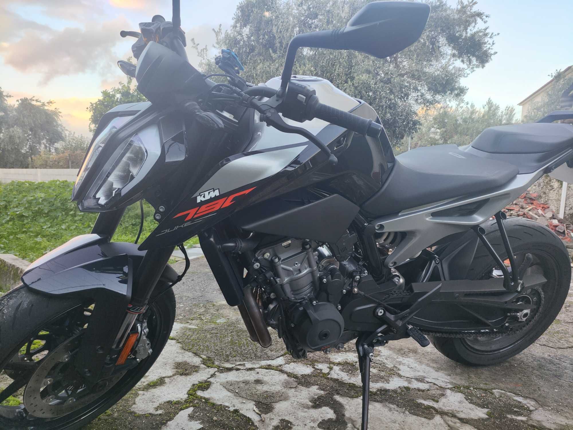 KTM Duke 790 de 2019