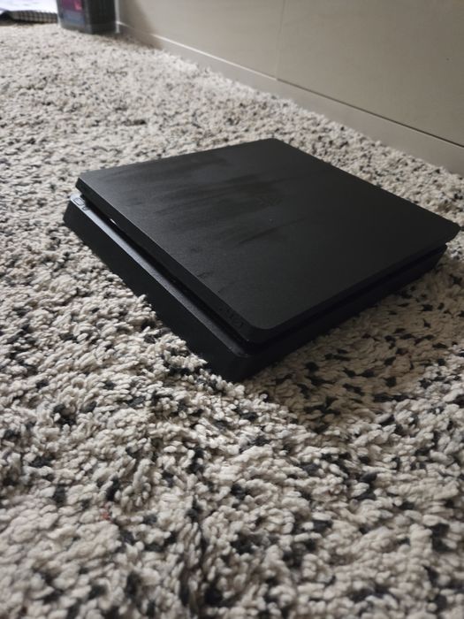 PlayStation 4 Slim