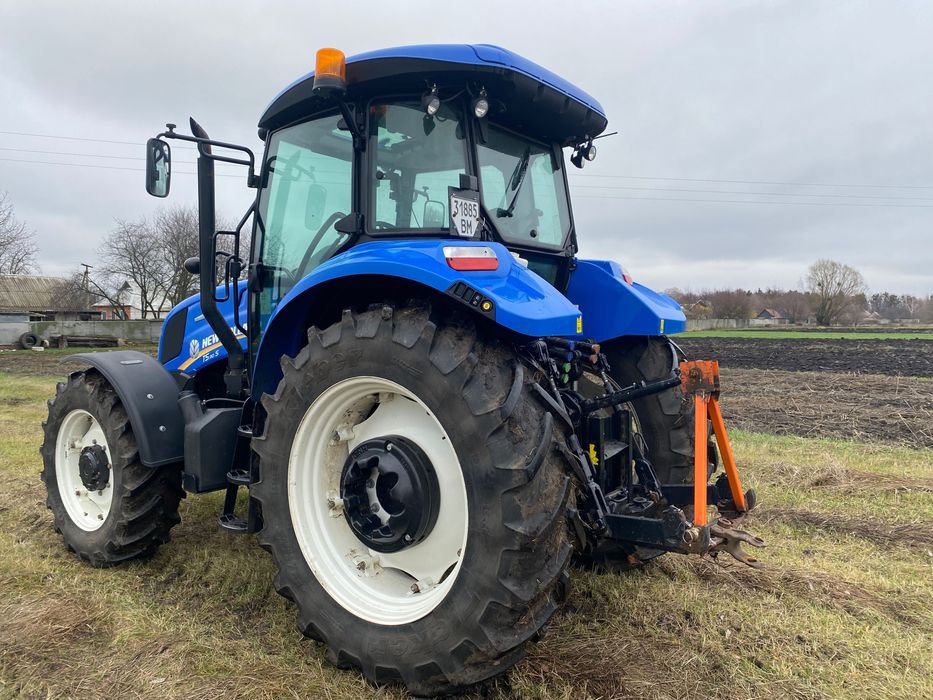 Трактор нюхоланд