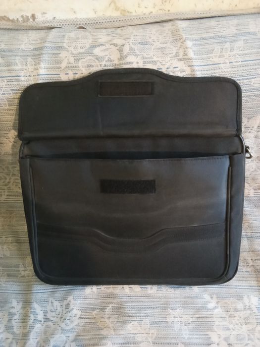 Портфель, дипломат для ноутбука
