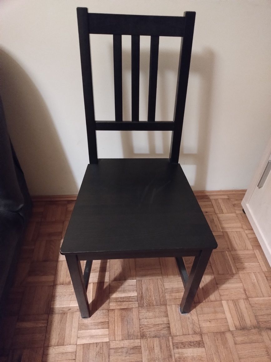 Krzesło z litego drewna