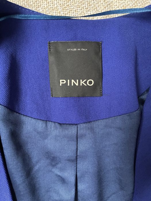 Marynarka PINKO – kobaltowa, elegancka, bez zapięcia – rozmiar 40