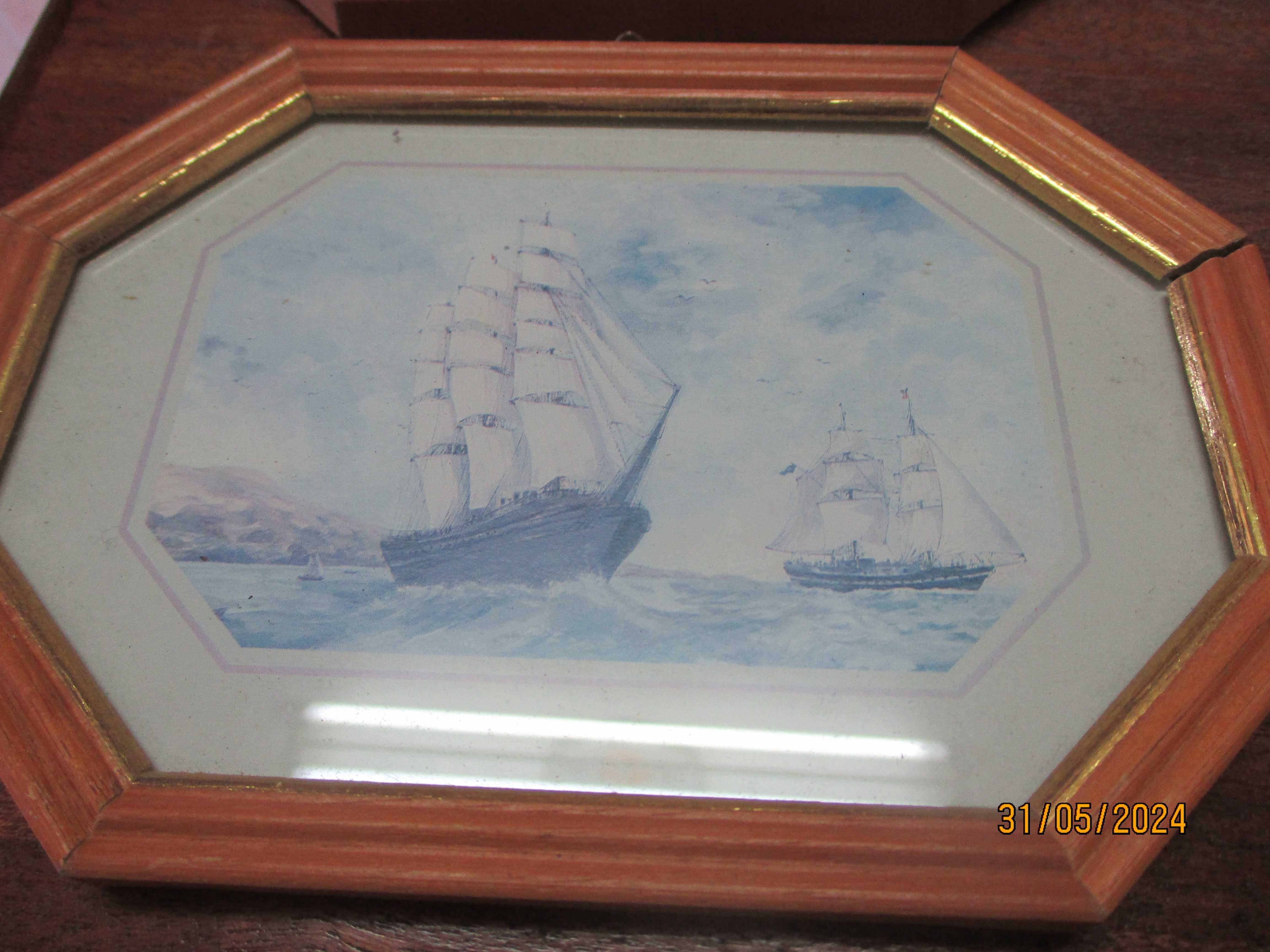4  pequenos quadros para decoraçao