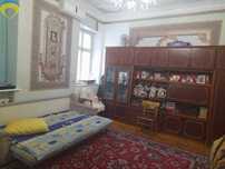 6-ти комн. квартира в коммуне в центре на улице Старопортофранковская.