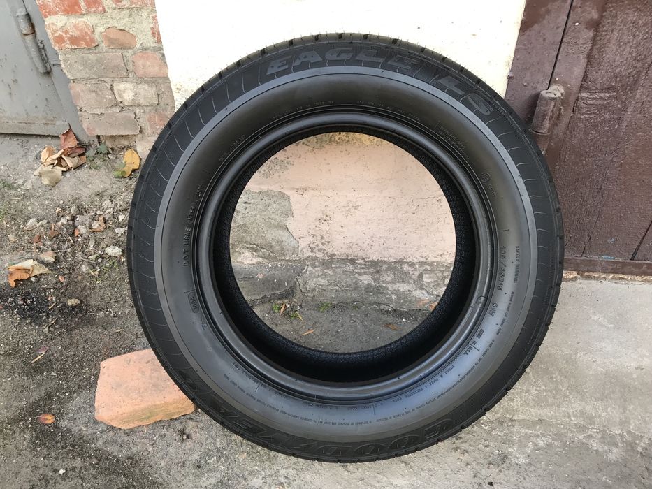 Скат новий 195/65 R15 Goodyear  одна шт