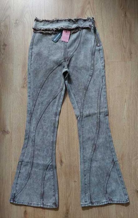 Nowe dżinsy PrettyLittleThing 38 M brąz dzwony flare rozszerzane