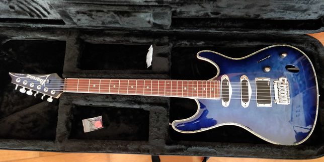 Guitarra Ibanez SA460 QM com captadores EMG
