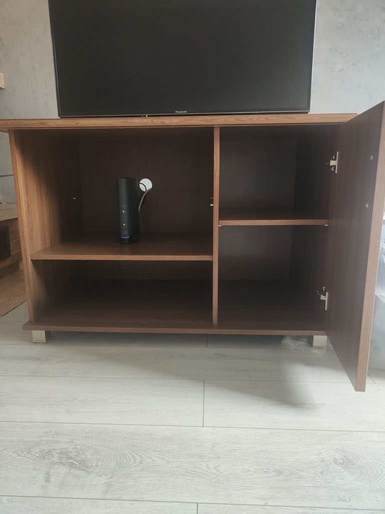 Stolik pod telewizor