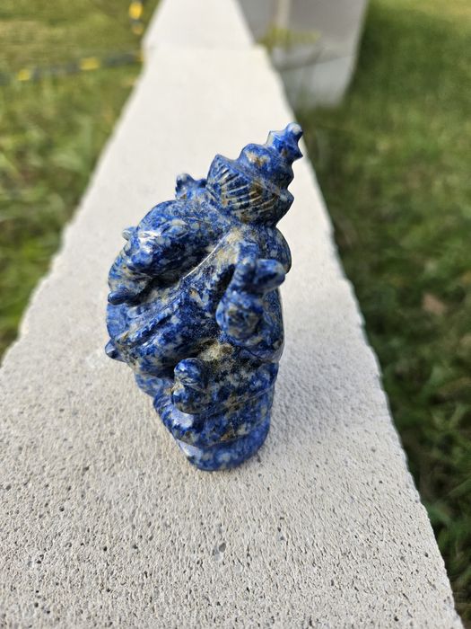 Lapiz Lazuli rzezba recznie wykonana