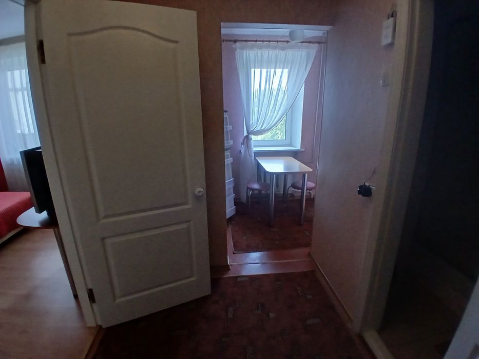 Здаю подобово   1 к. квартиру по вул. Незалежності 2, 5 поверх