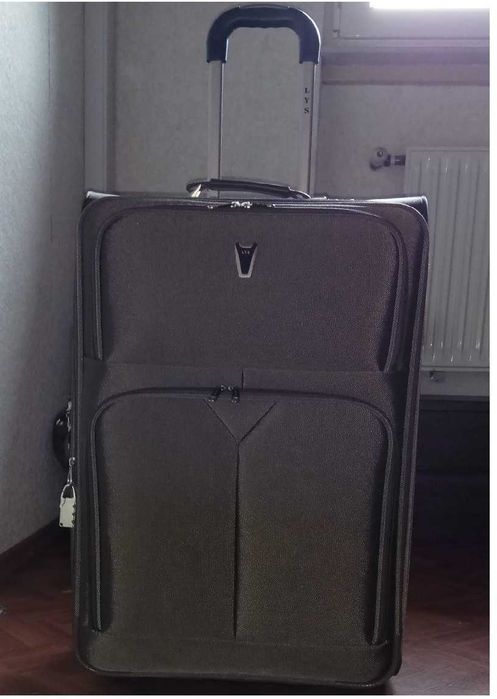 Trolley Espaçoso com Cadeado e Expansível - Ideal para Viagens