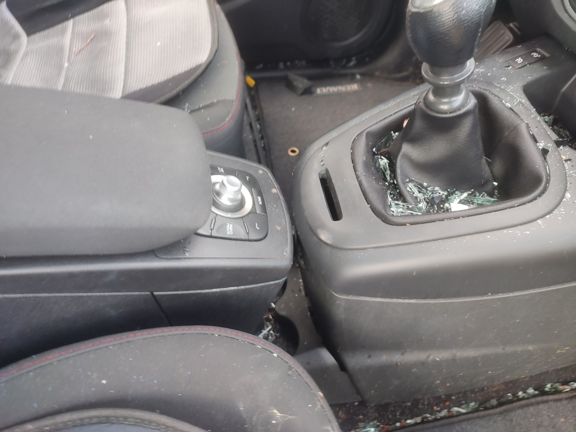 Renault Grand Scenic 2012 рестайл після ДТП