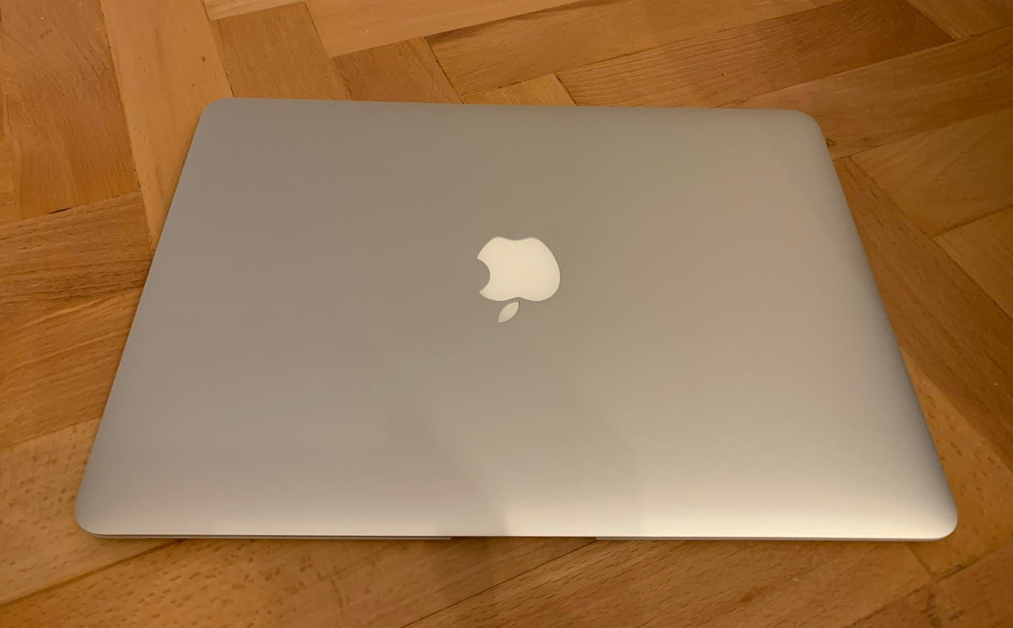 MacBook Air 13 + etui GRATIS