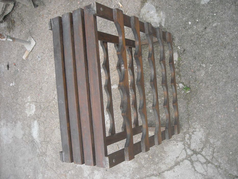 Garrafeira madeira 20 garrafas pouco espaço