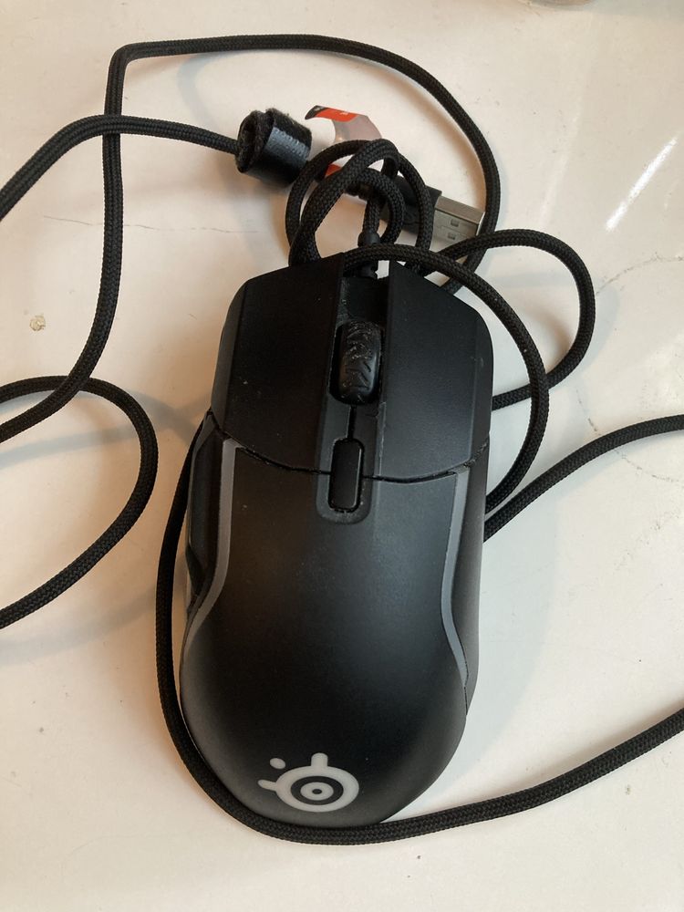 Steelseries Rival 5 plus podkładka Steelseries