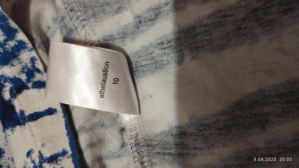 Sukienka letnia w kwiaty długa