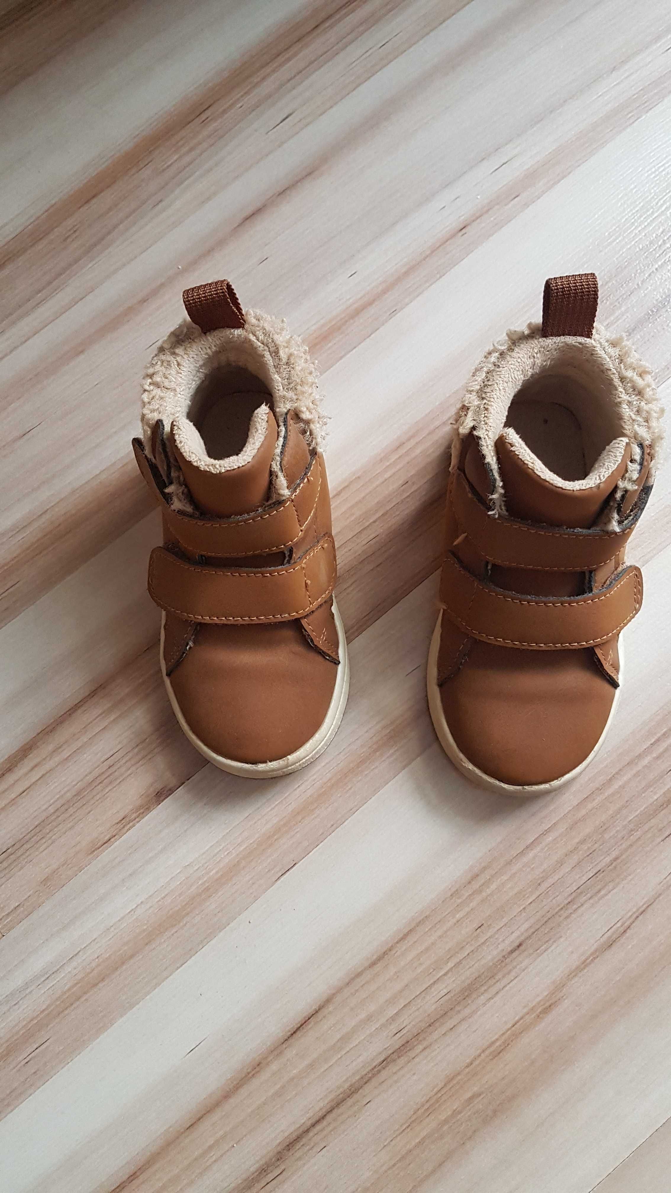 Ocieplane buty do kostki, H&M, zapinane na rzep, r. 22