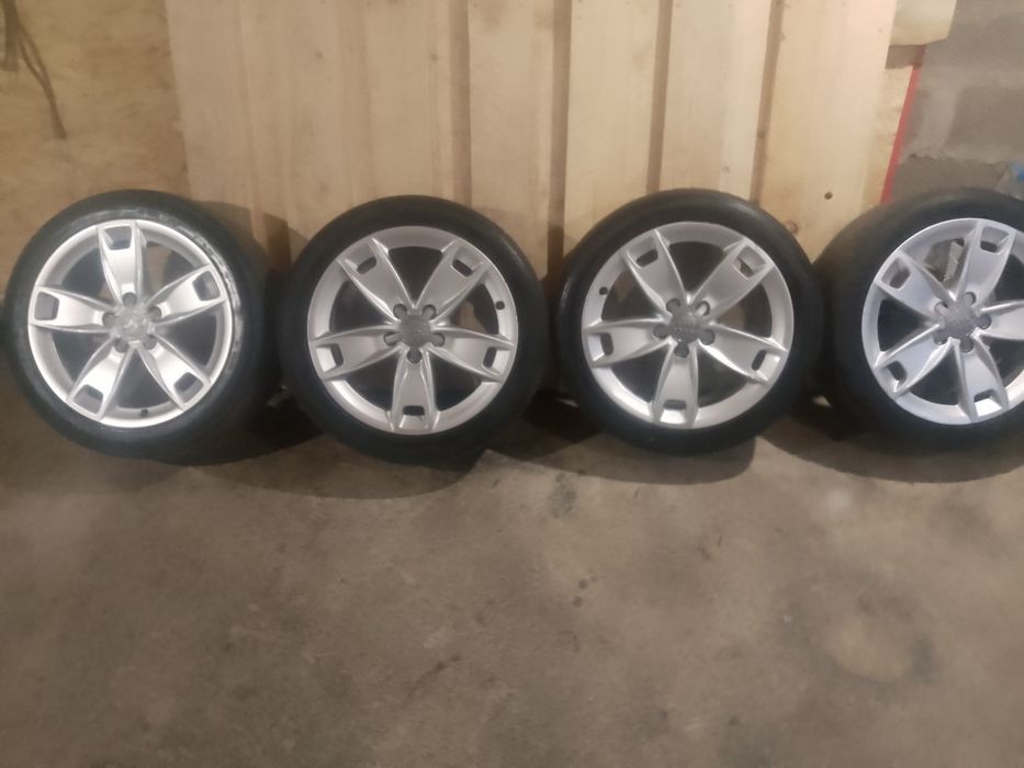 Продам диски з ризиною 17розмірі.