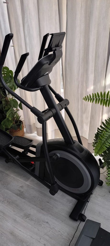 Bicicleta elíptica Nordictrack C5.5