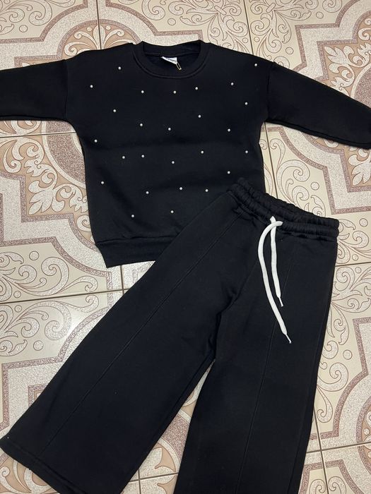 Теплий костюм на дівчинку