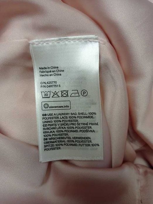 Нежно-розовое платье h&m размер 32