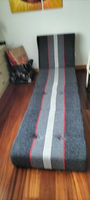 Sofá tipo "cambalhota"