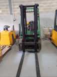 Empilhador 2000kg a Gás