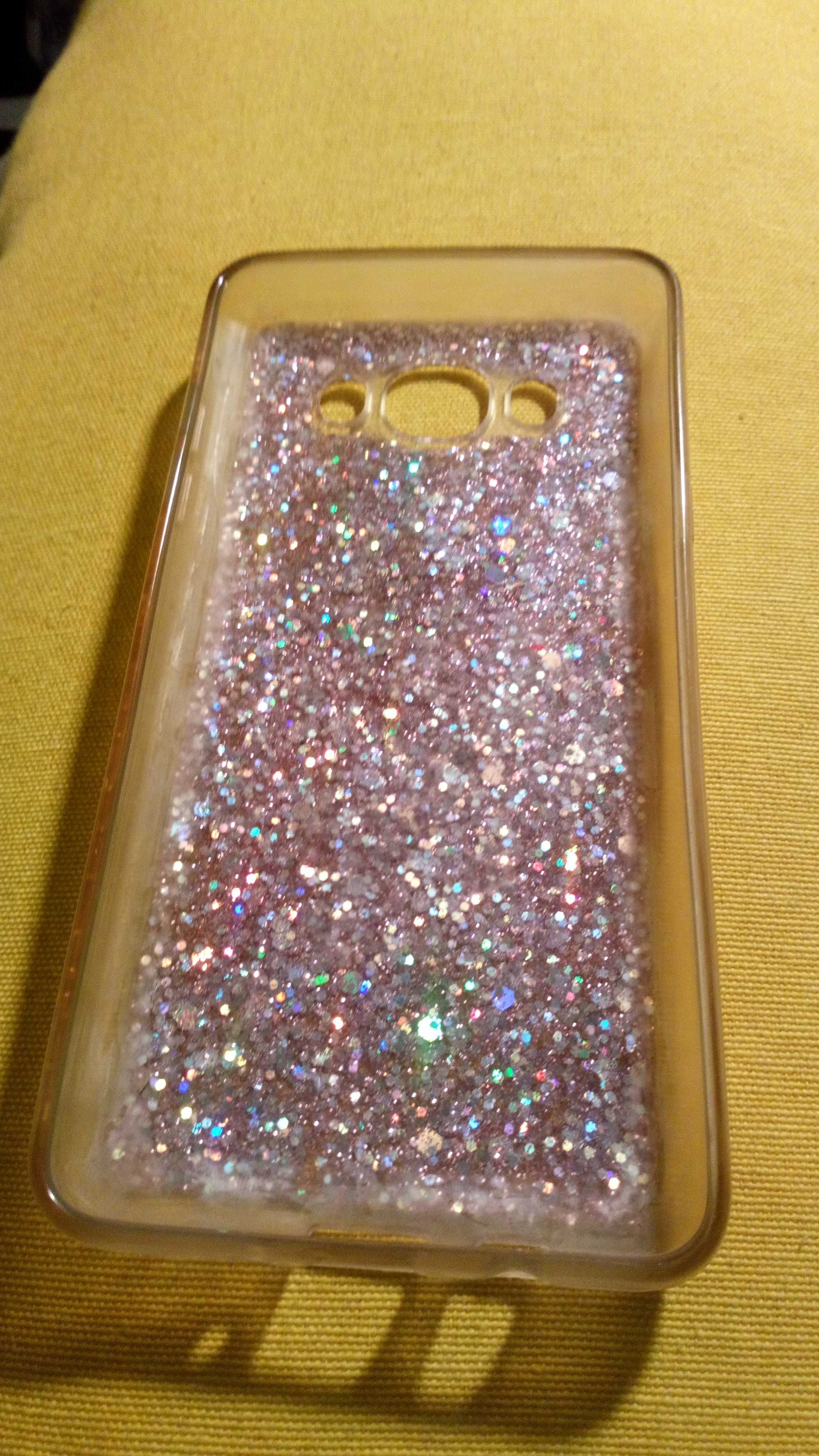 Etui na smartfon Samsung Galaxy J56