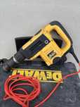 DEWALT D25820 młot dłutujący