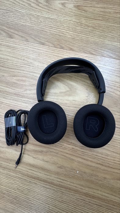 SteelSeries Arctis Nova 1