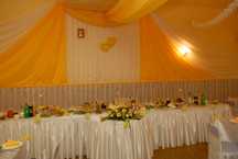 Skirting materiał weselny falbaną 34m materiału