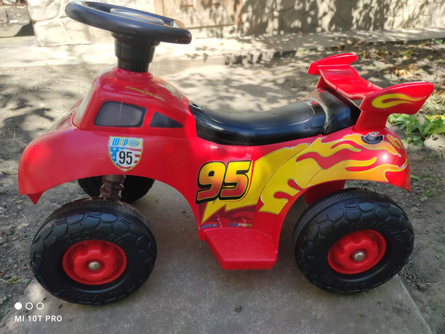 Дитячий електромобіль Feber Cars McQueen 6V