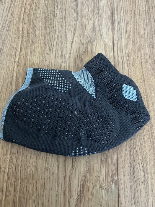 Opaska sciagajaca.na łokieć tenisisty.