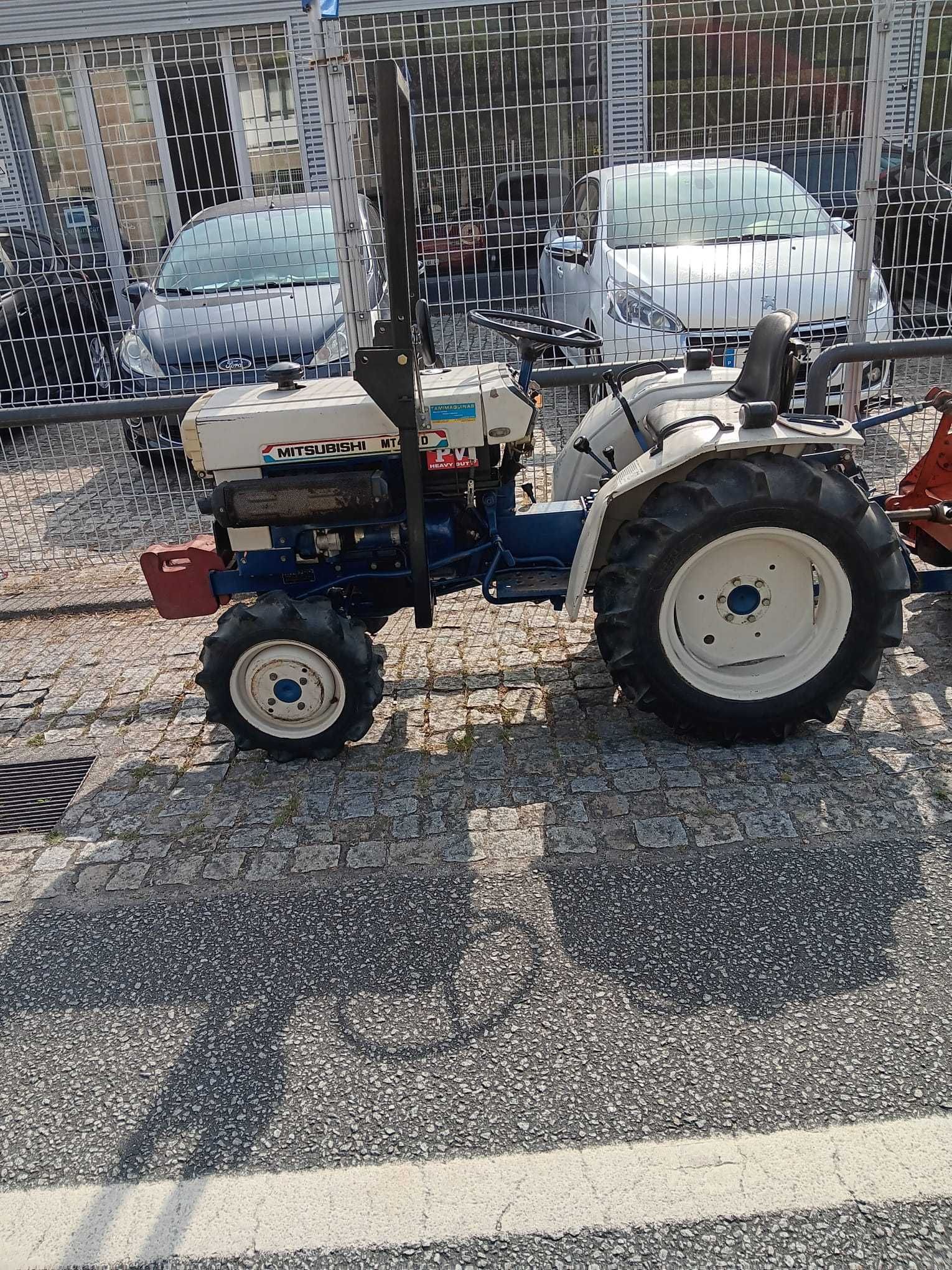 Trator Mitsubishi