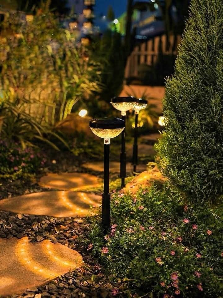 Lampy solarne ufo