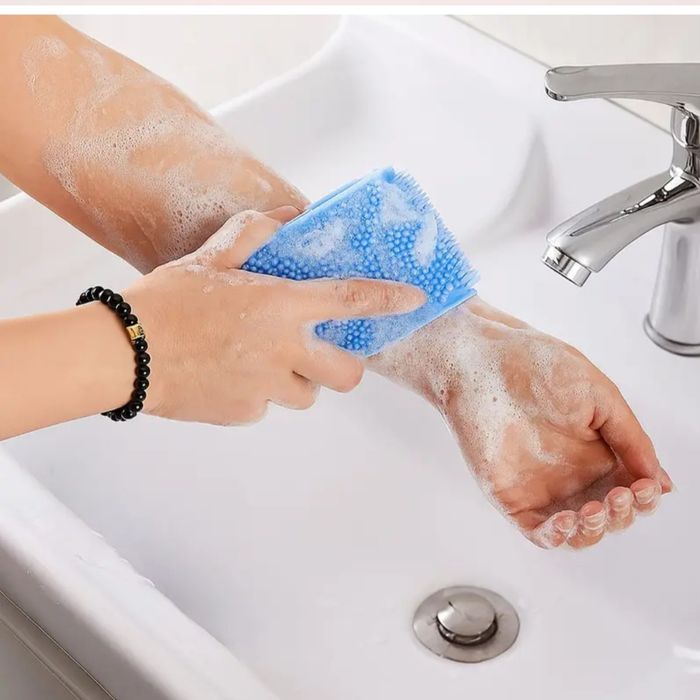 Silikonowa skrobaczka/szczotka do masażu i mycia